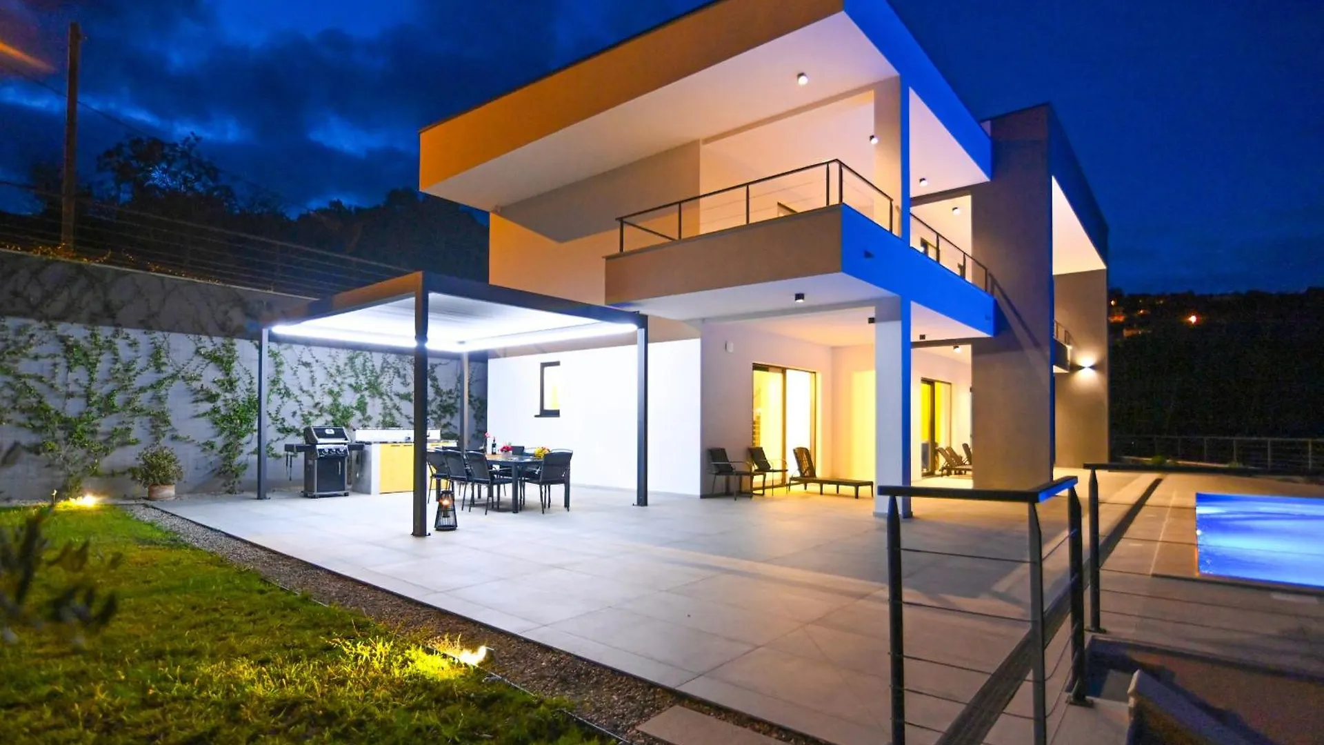 Villa Ziganto Poljane 0*,